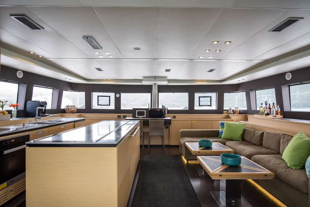 yacht-570688