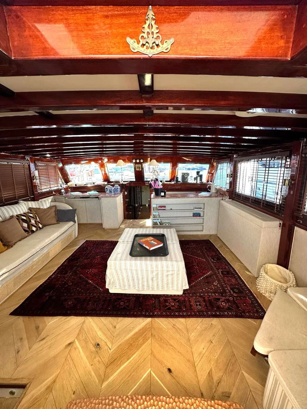 yacht-571297