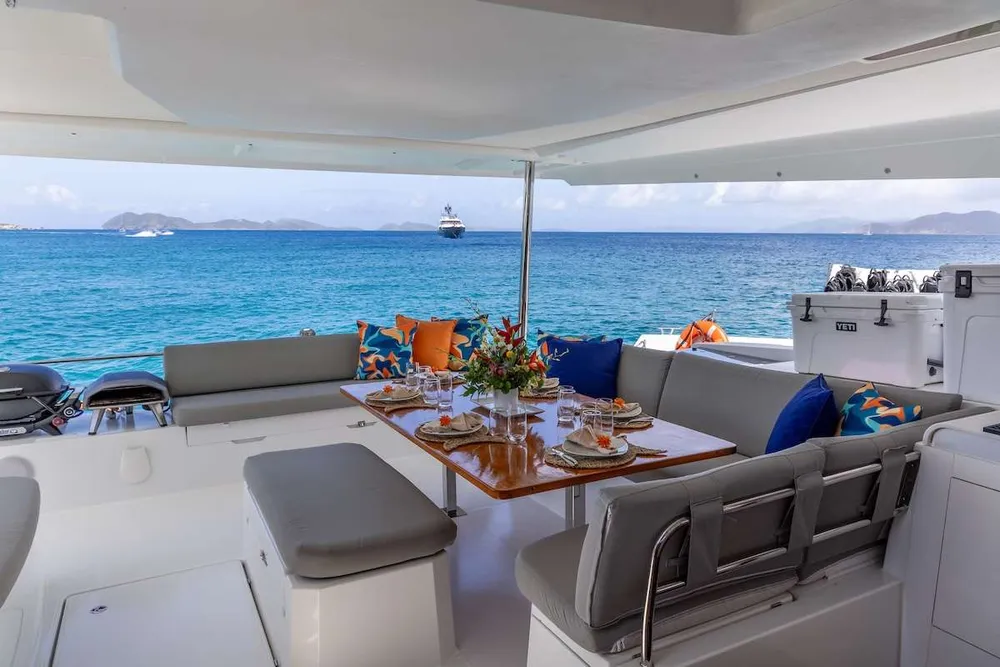 yacht-603058
