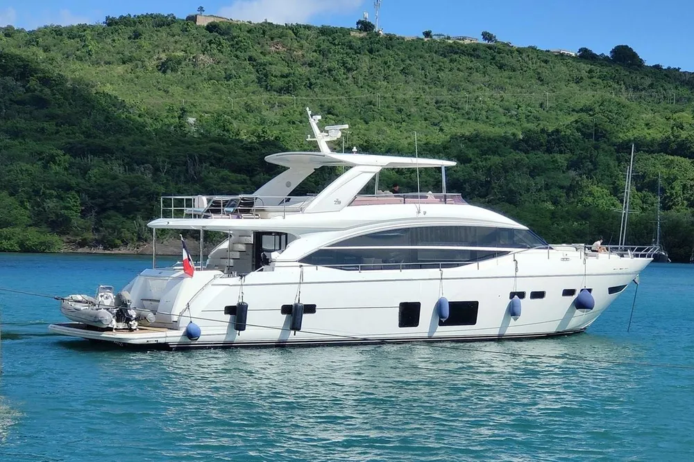 yacht-579455