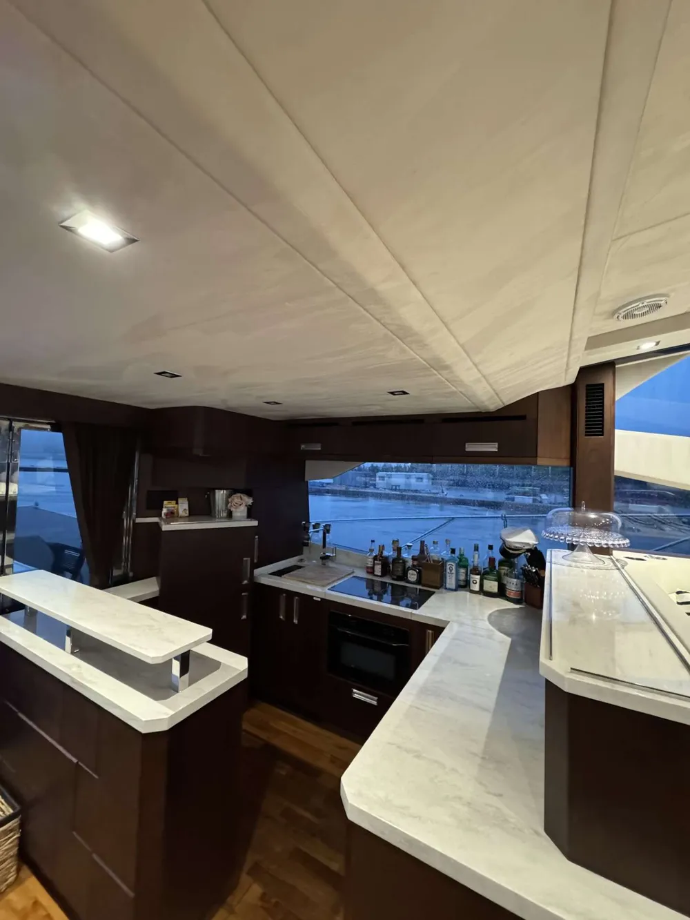 yacht-582605
