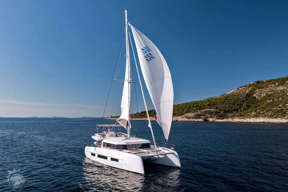yacht-600878