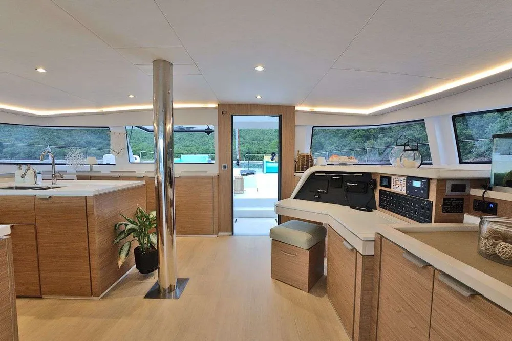 yacht-592208