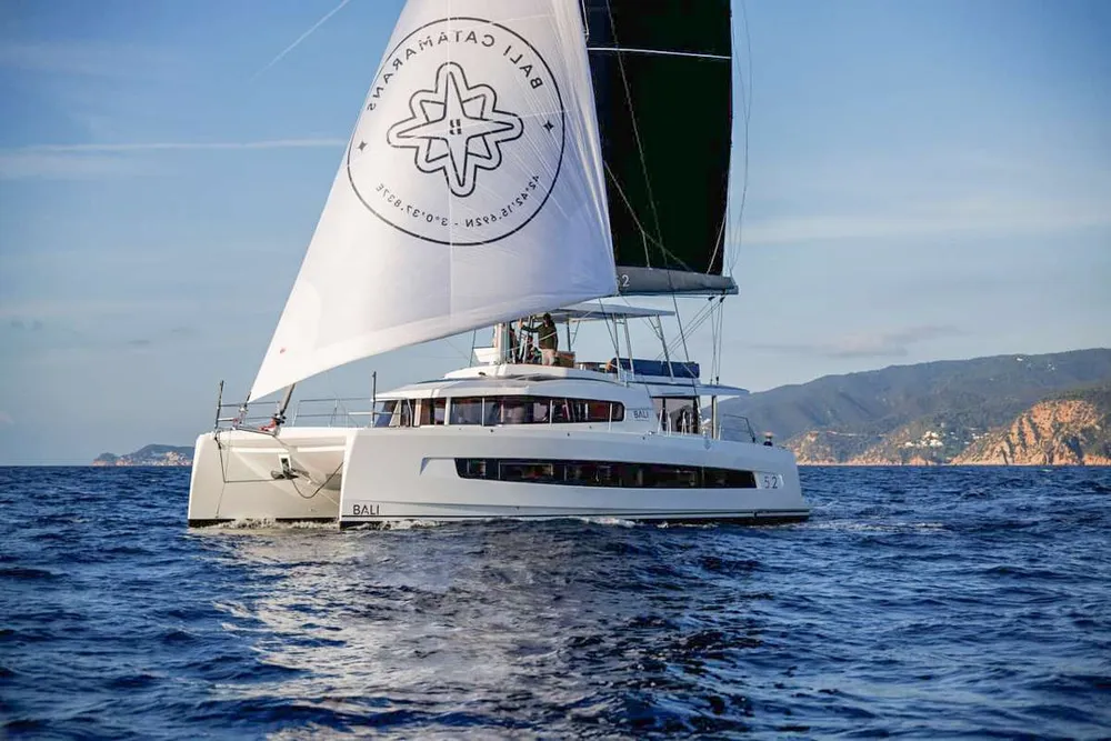 yacht-575186