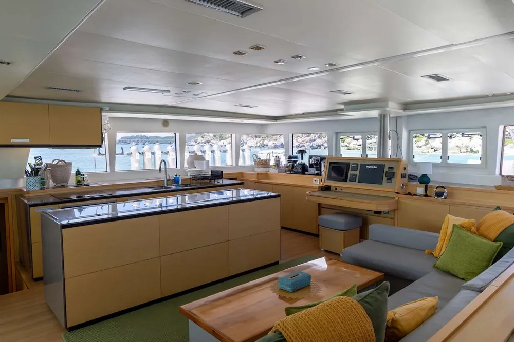 yacht-576692