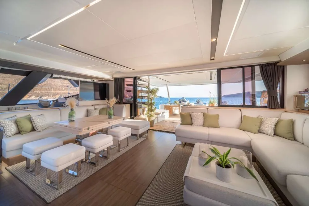 yacht-589809