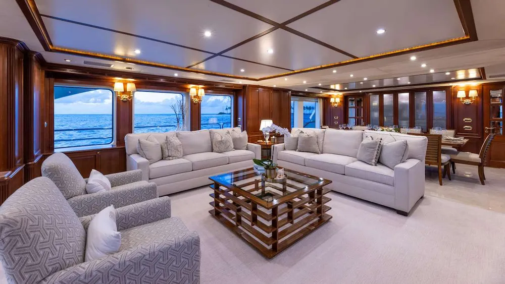 yacht-583359
