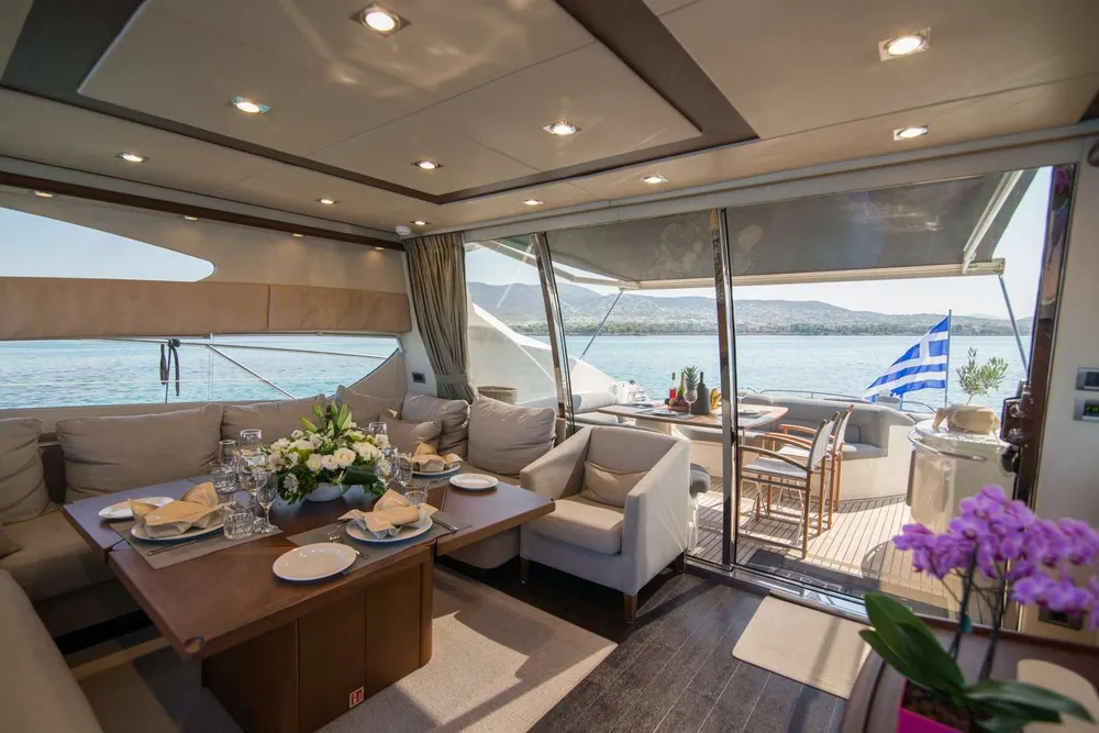 yacht-591637
