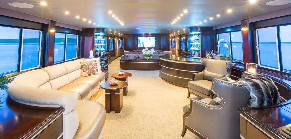 yacht-600394