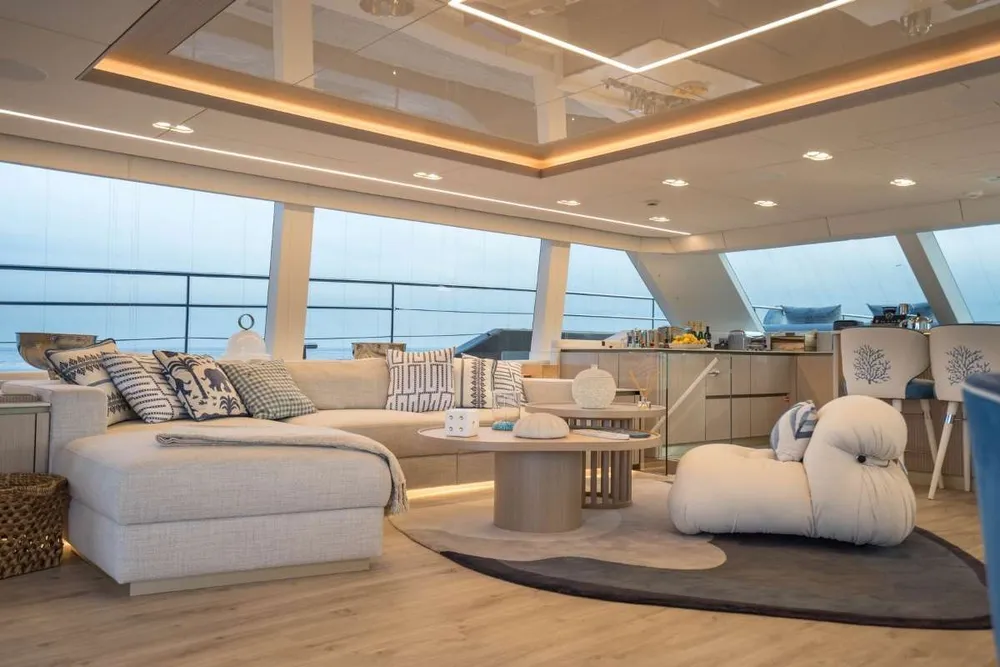yacht-568352