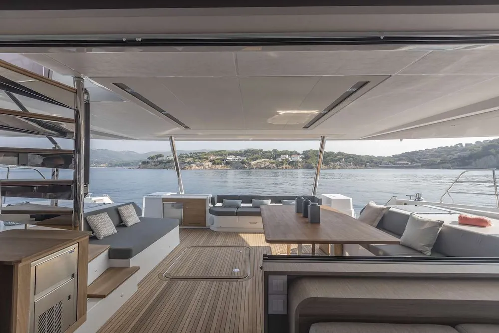 yacht-585525