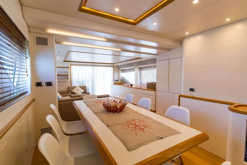yacht-587812