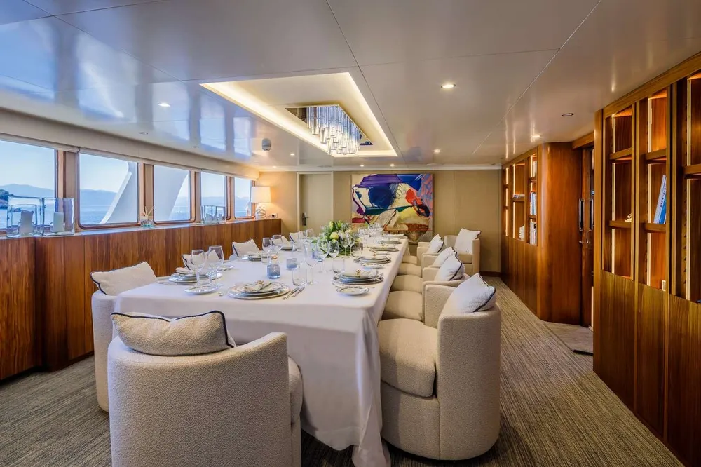 yacht-593411