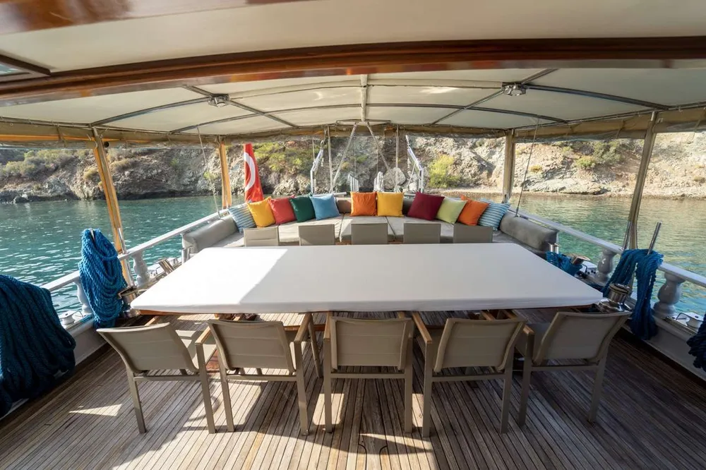 yacht-576975
