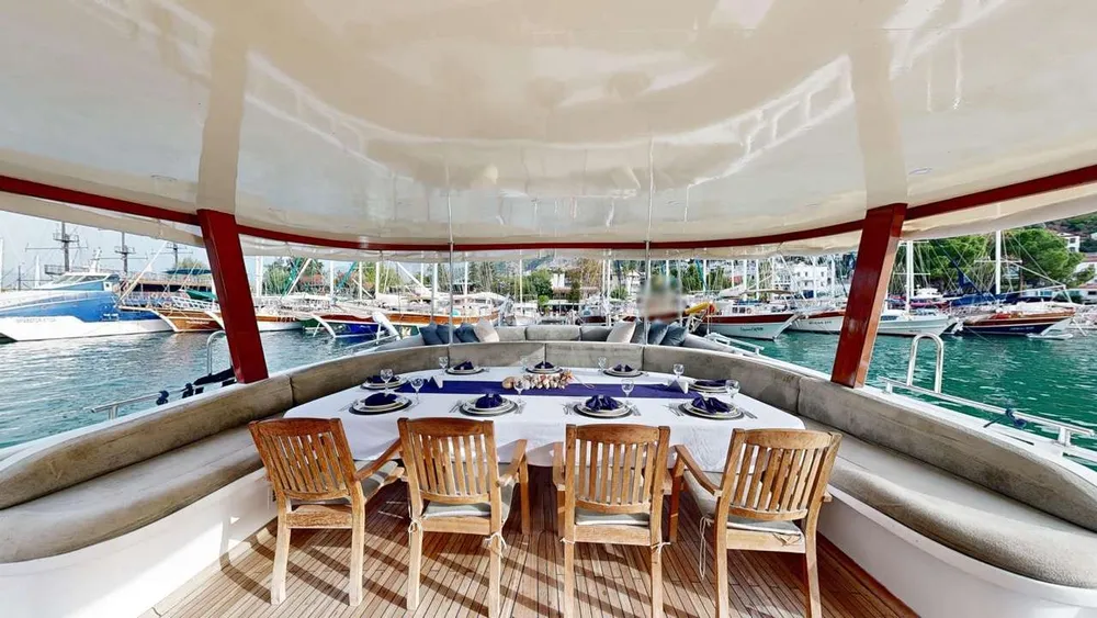 yacht-584179