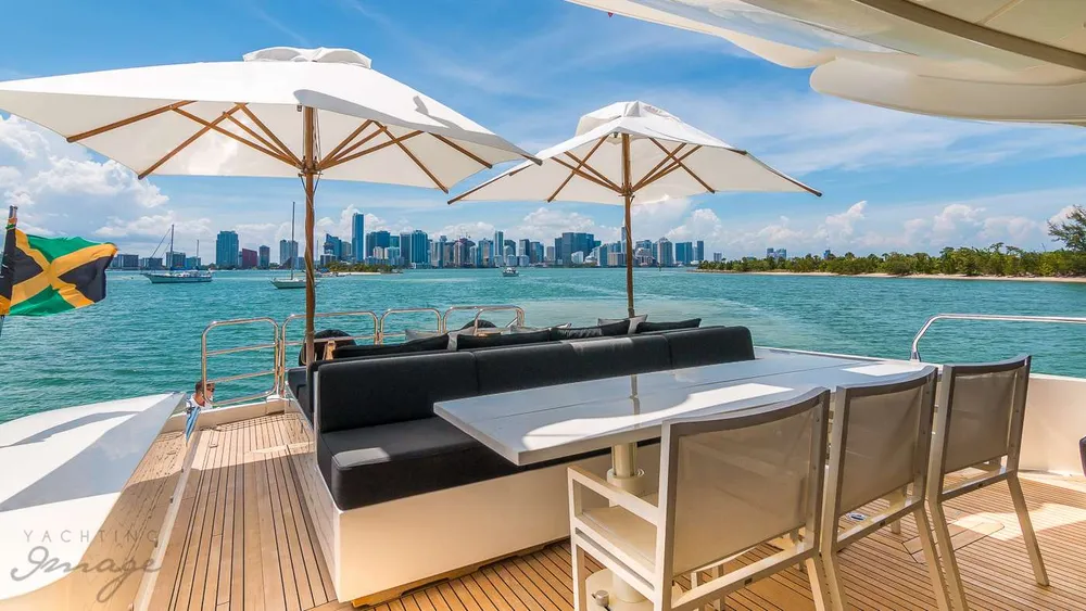 yacht-601456