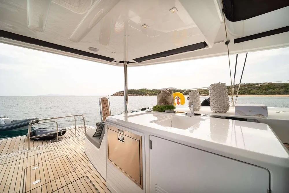 yacht-584968