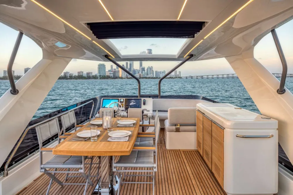 yacht-576728