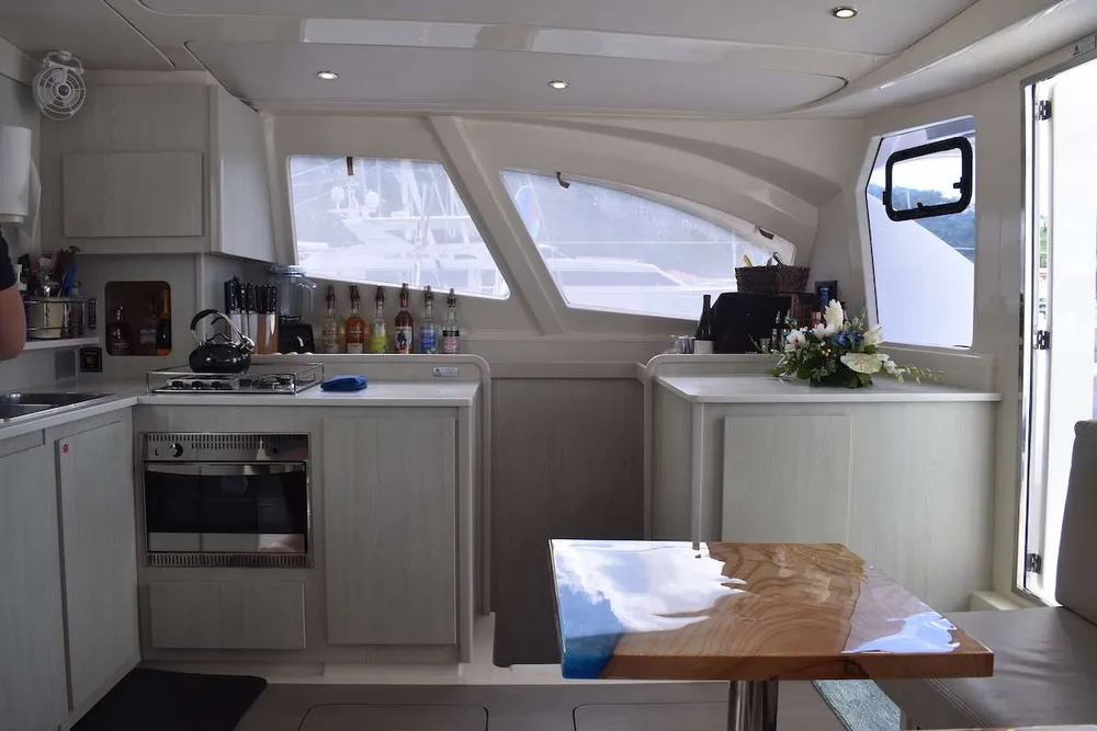 yacht-573394