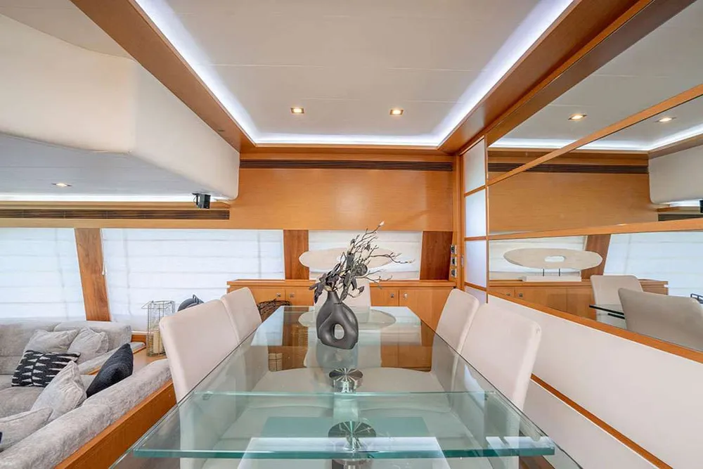 yacht-587034