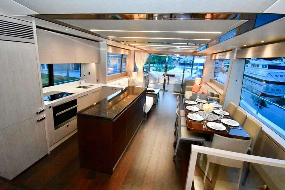 yacht-593789