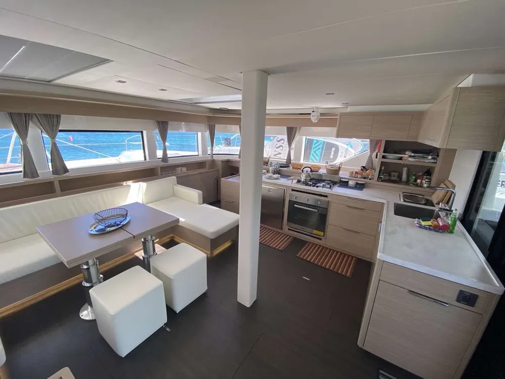 yacht-580141