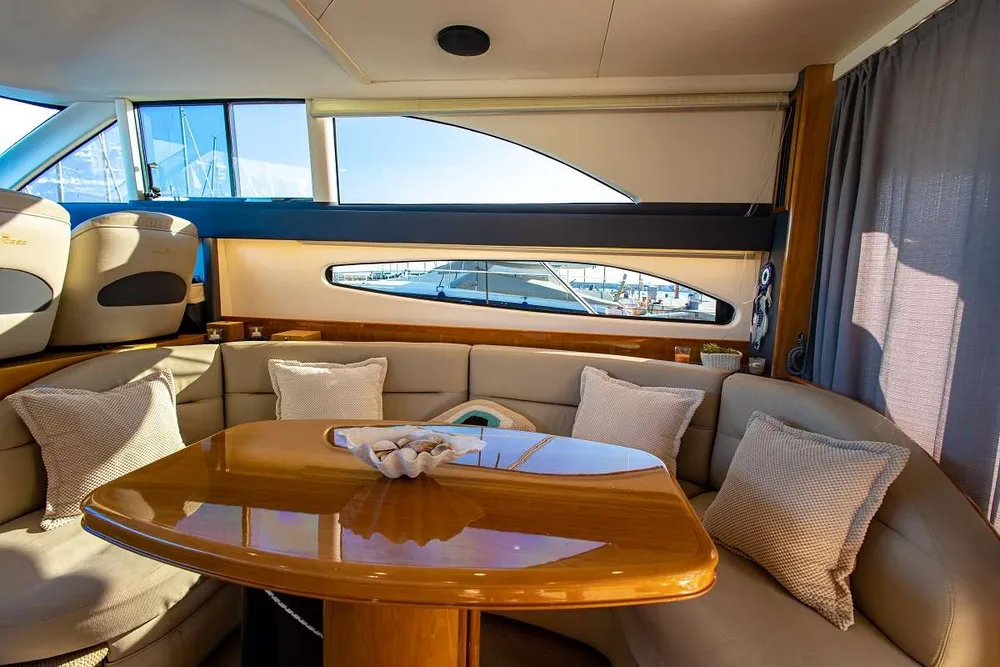yacht-596653
