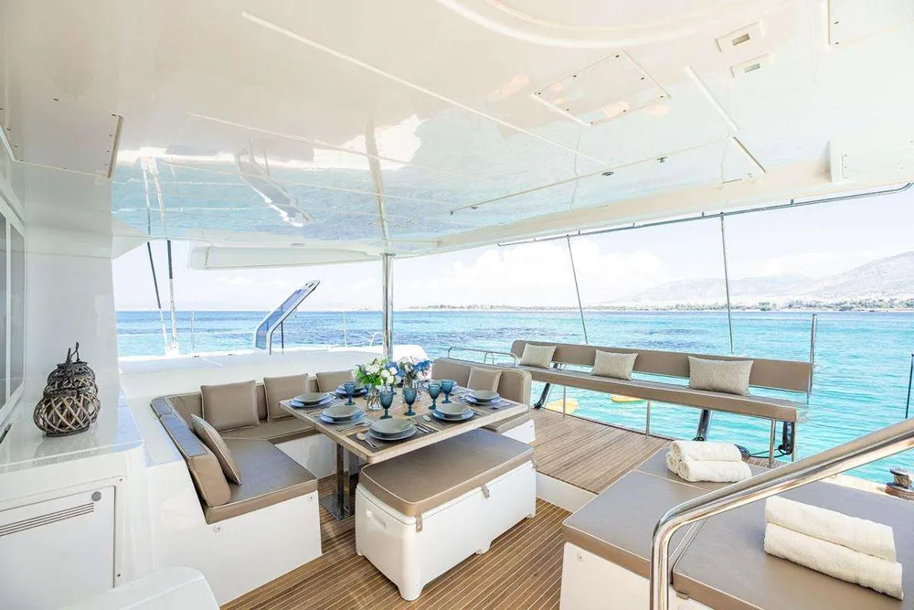 yacht-576631