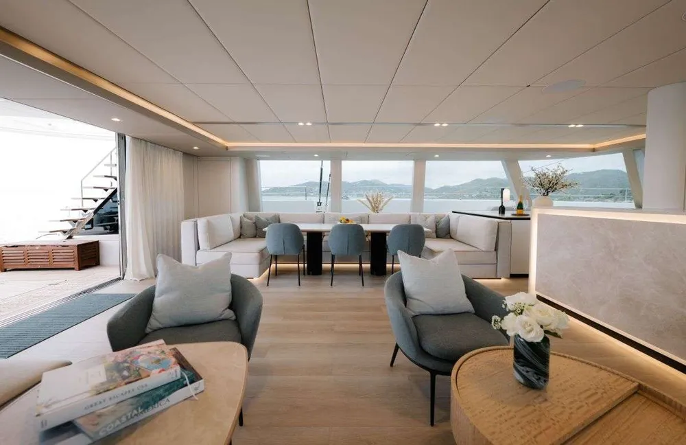 yacht-585553