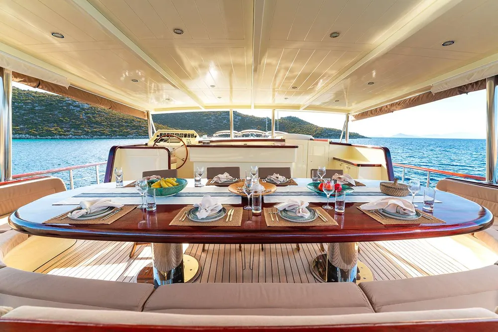 yacht-574125
