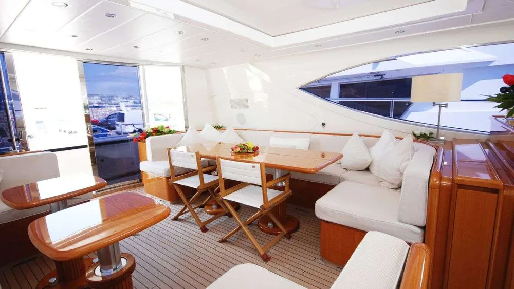 yacht-559560