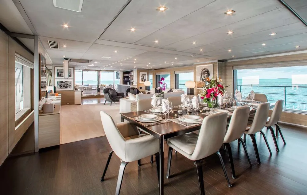 yacht-572547