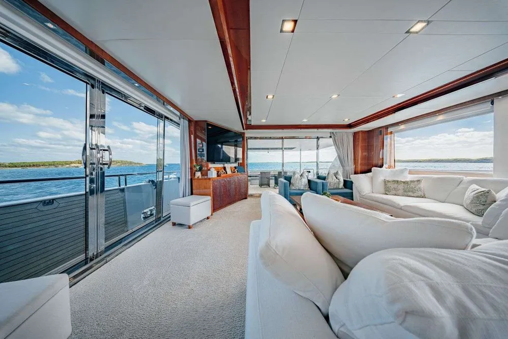 yacht-597075