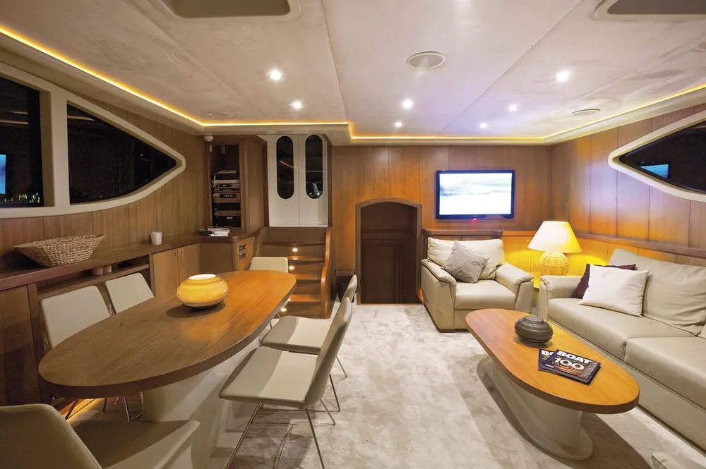 yacht-588519