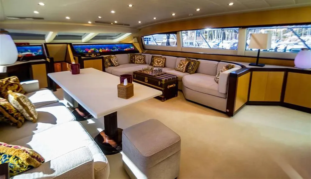 yacht-588502