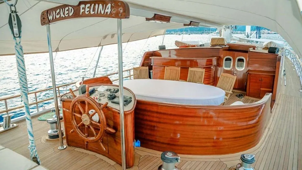 yacht-561620