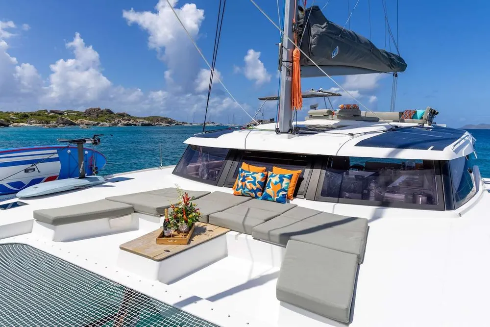 yacht-603060