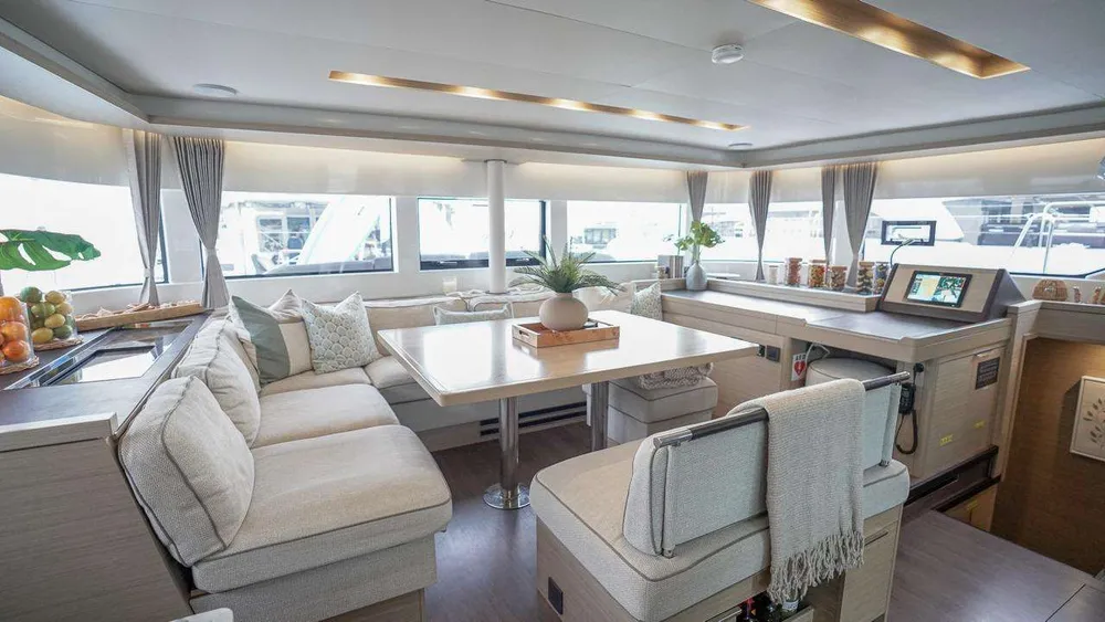 yacht-561506