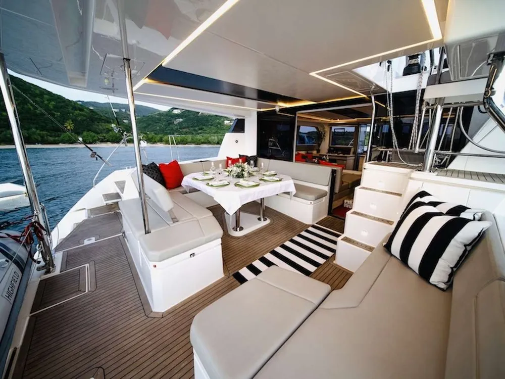 yacht-575975