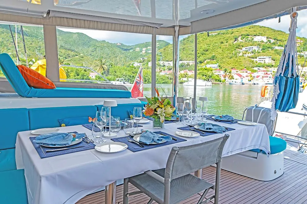 yacht-582984