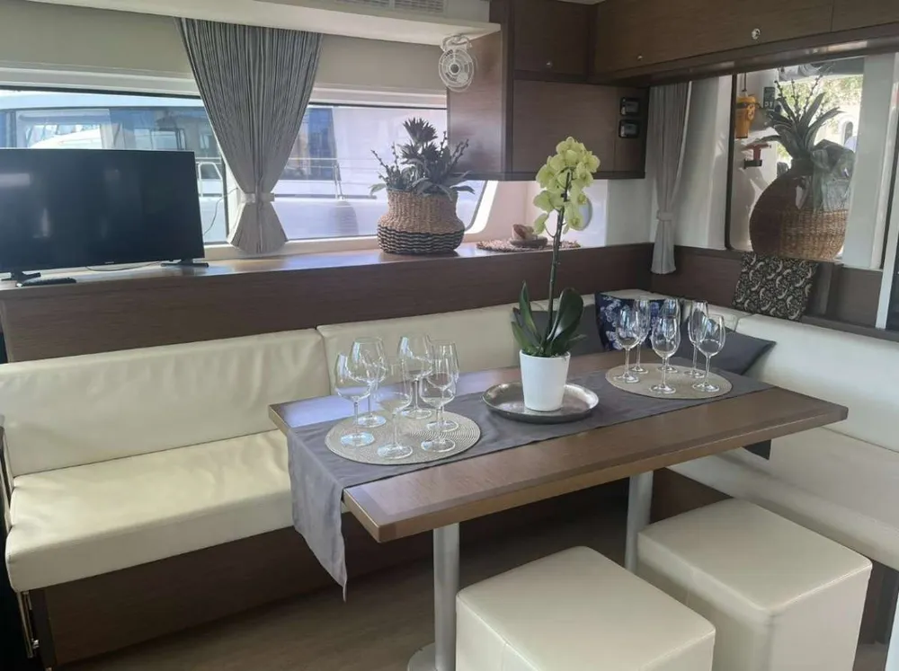 yacht-589054