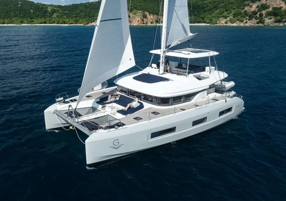 yacht-570533