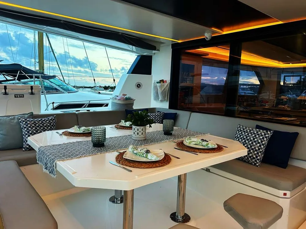 yacht-549824