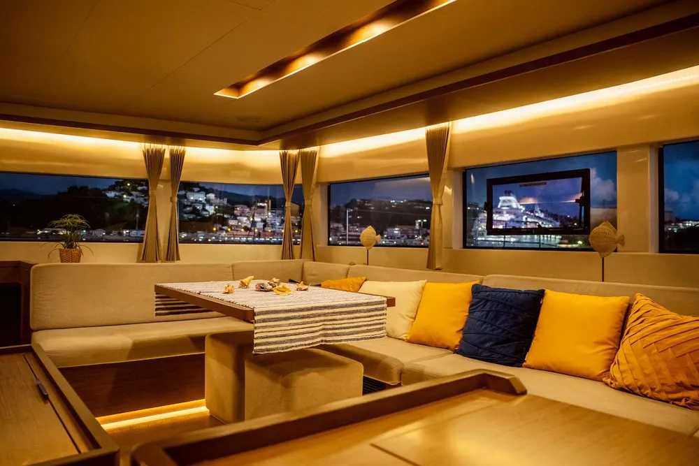 yacht-583143