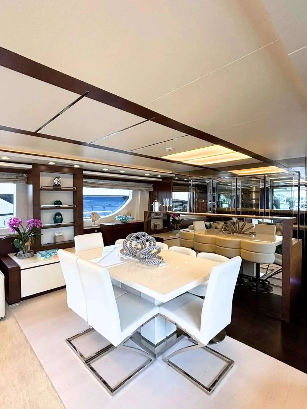 yacht-588937