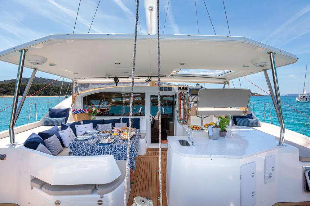 yacht-562223