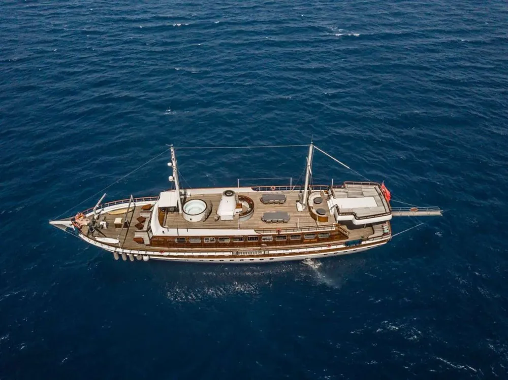 yacht-573174