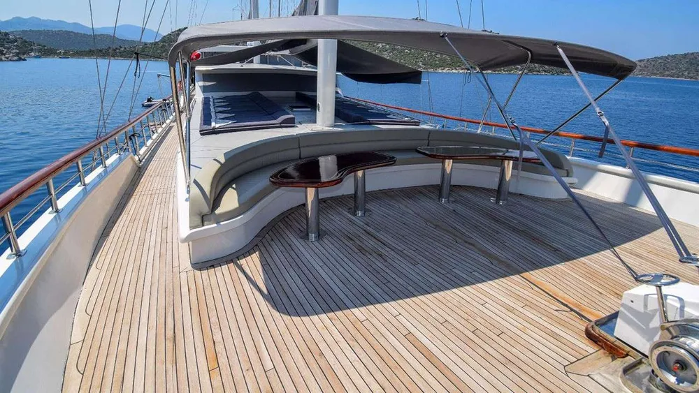 yacht-572778