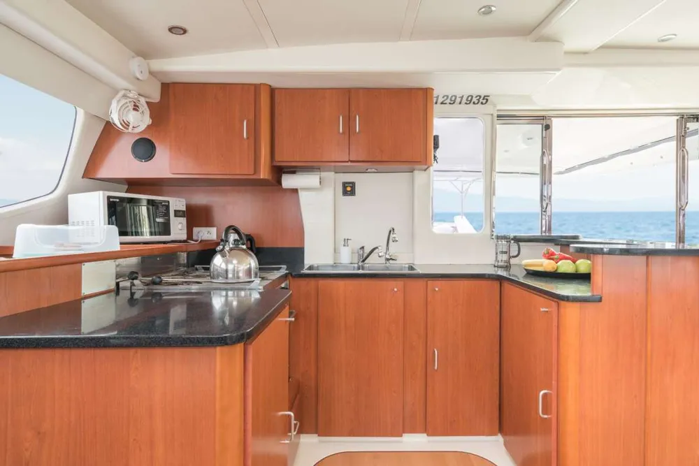 yacht-598893