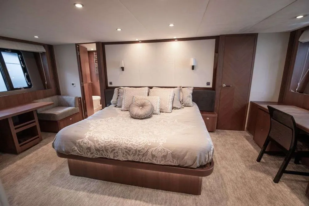 yacht-572651